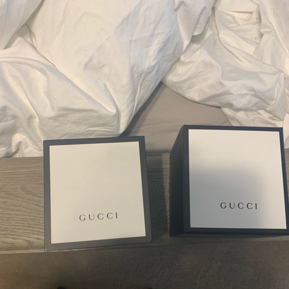 Gucci Mens watch never worn with tags - Picture 3 of 5